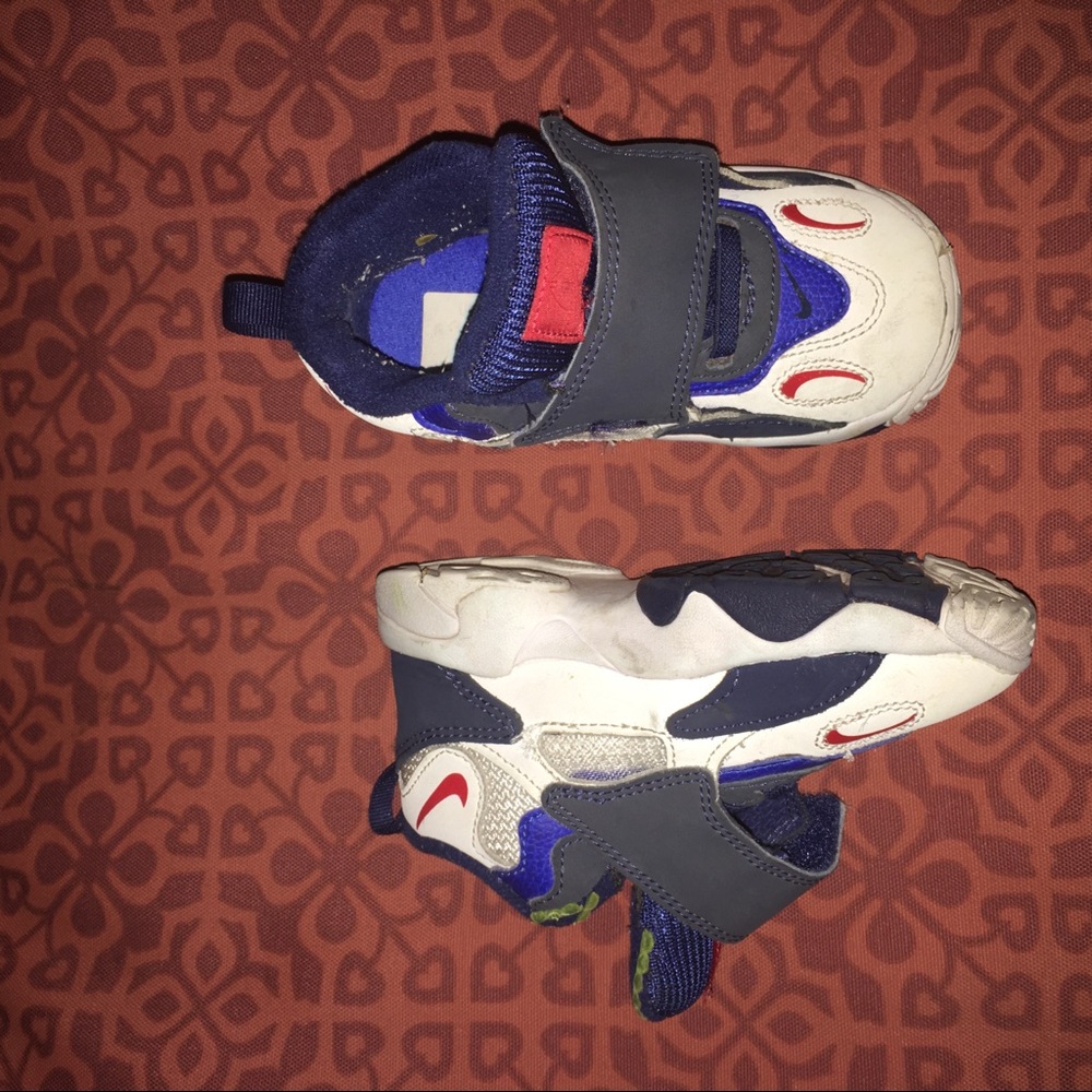 📦Baby Nike’s📦. - Picture 3 of 8